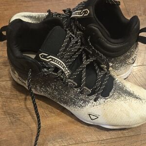 Under Armour Black and White  Cleats